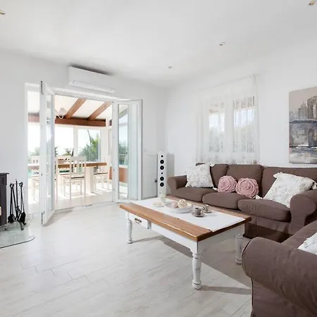 Villa Villa Kastelir *